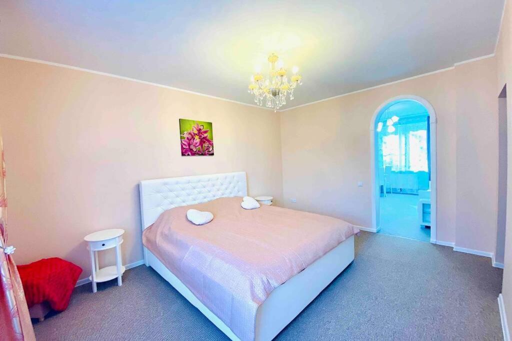 Komfortables Doppelzimmer mit Seeblick im Seehaus