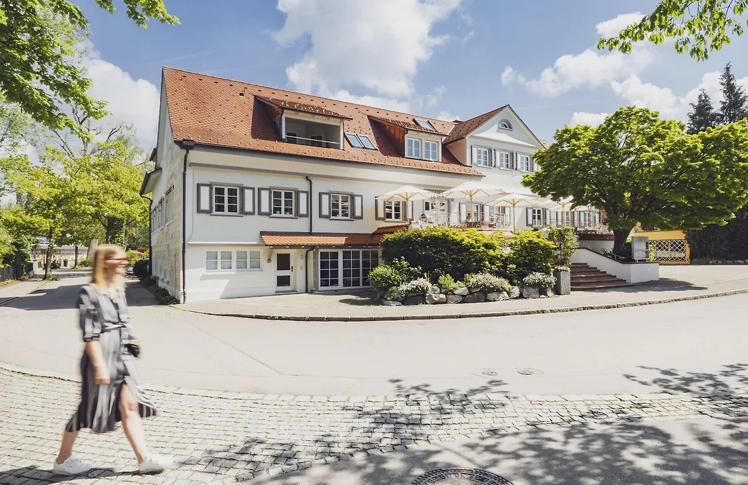 Hotel Caraleon-1